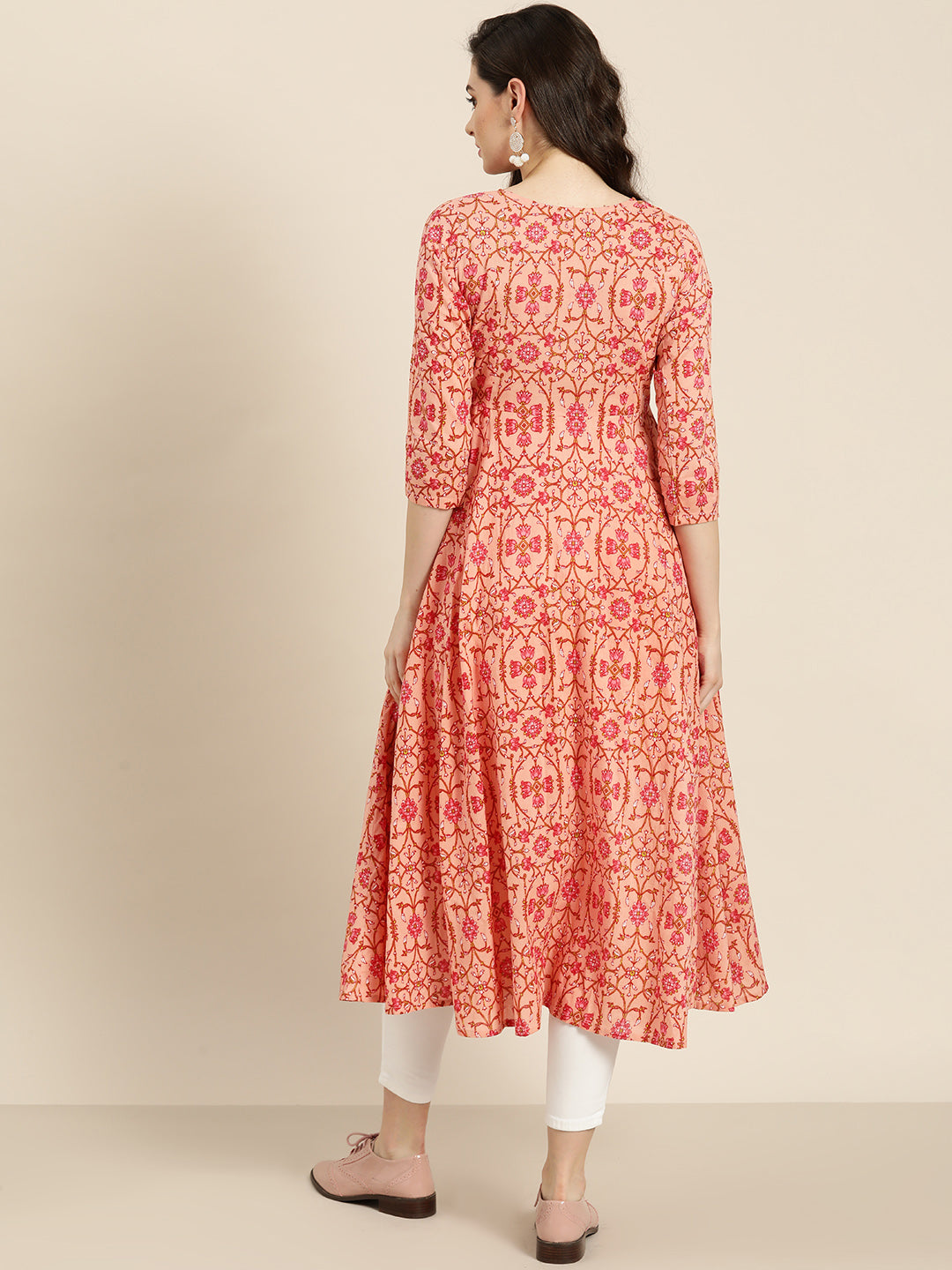 Shae by Sassafras Women Peach-Coloured & Pink Printed Anarkali Kurta