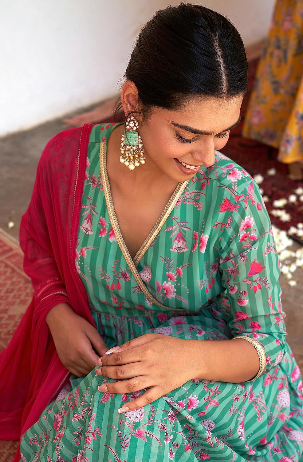 Janasya Women's Georgette Digital Floral Printed Embellished Kurta Set Green