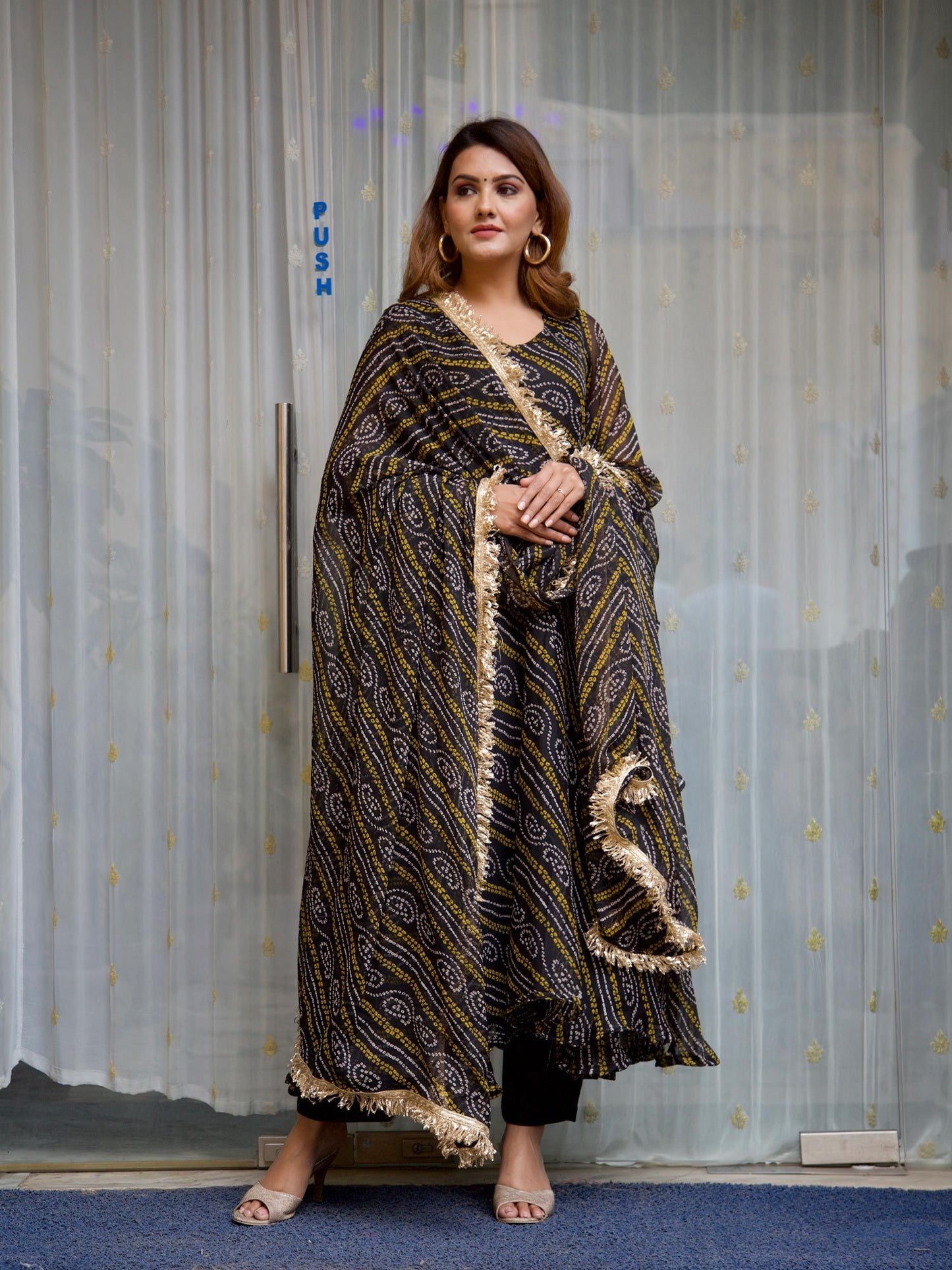 ONEWE INDIA Poorvi Bandhani Set (Set of 3)