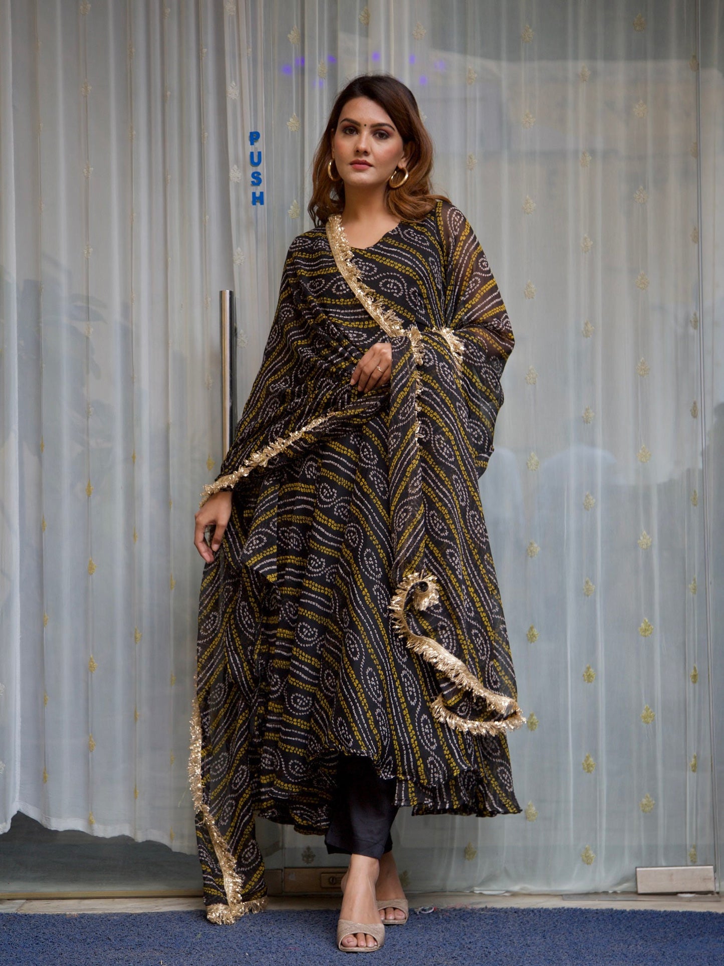 ONEWE INDIA Poorvi Bandhani Set (Set of 3)