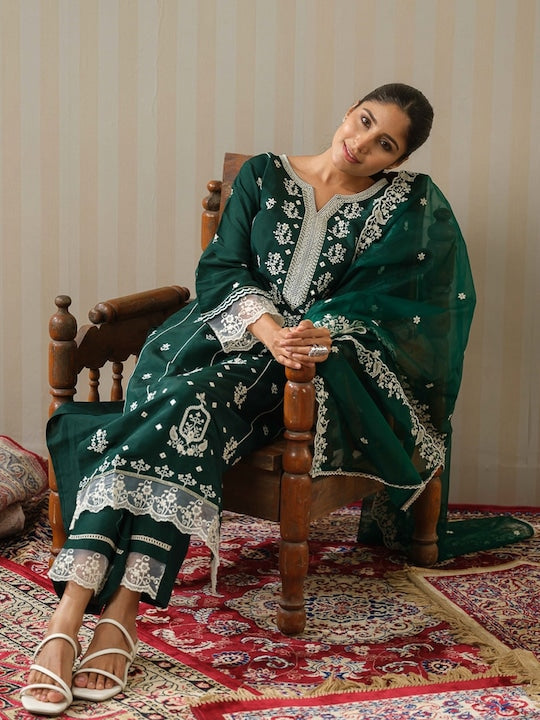 House of Pataudi Ethnic Motifs Embroidered Straight Kurta With Trouser & Dupatta Set