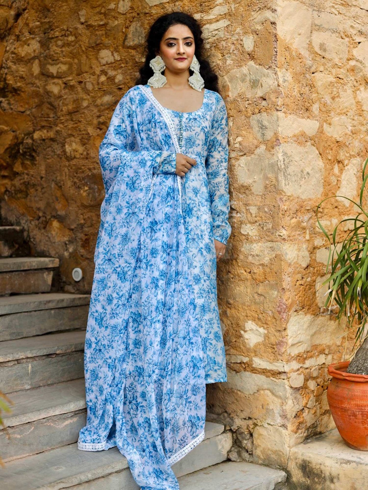 ONEWE INDIA Neel Kamal Suit (Set of 3)