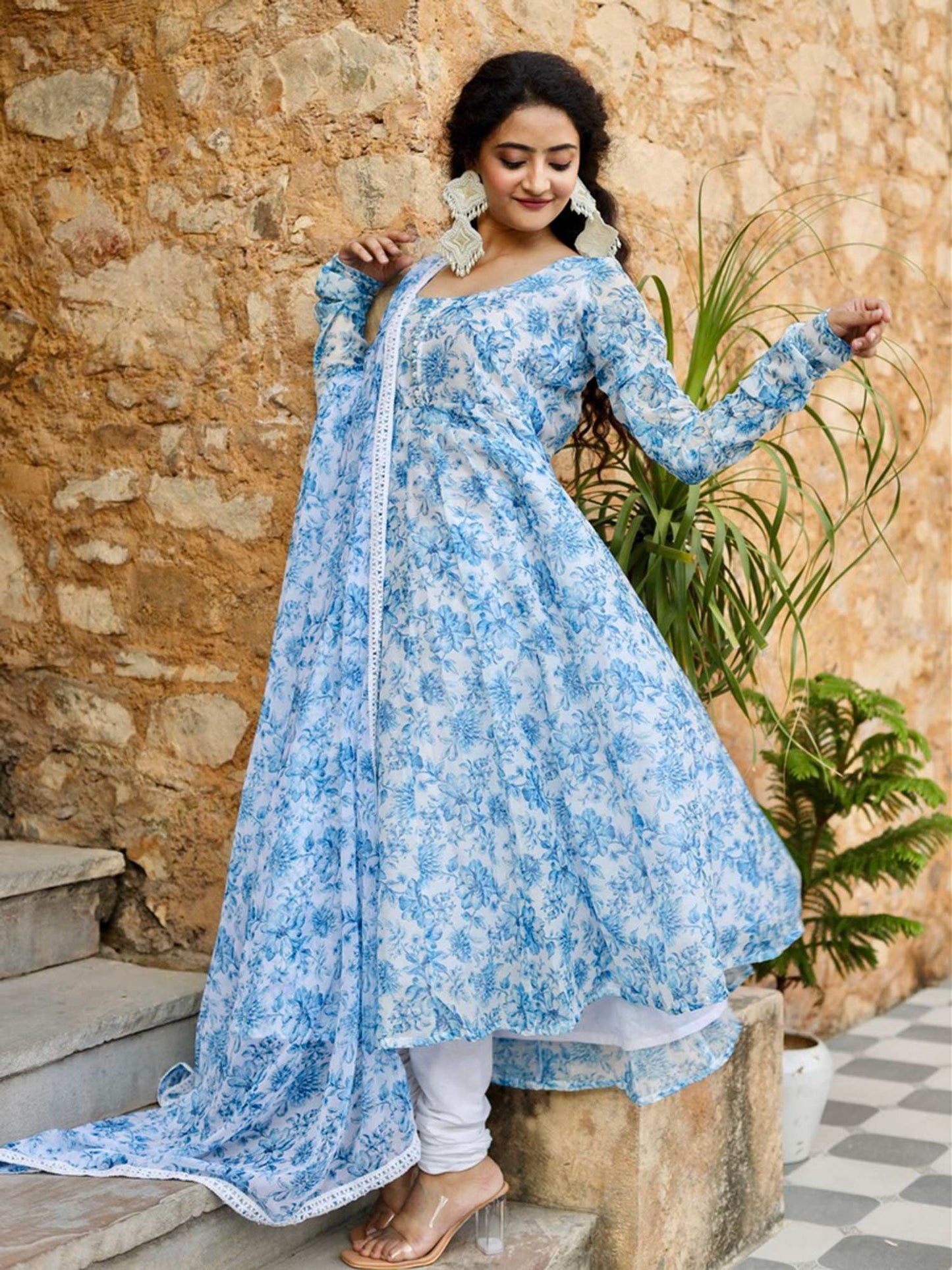 ONEWE INDIA Neel Kamal Suit (Set of 3)