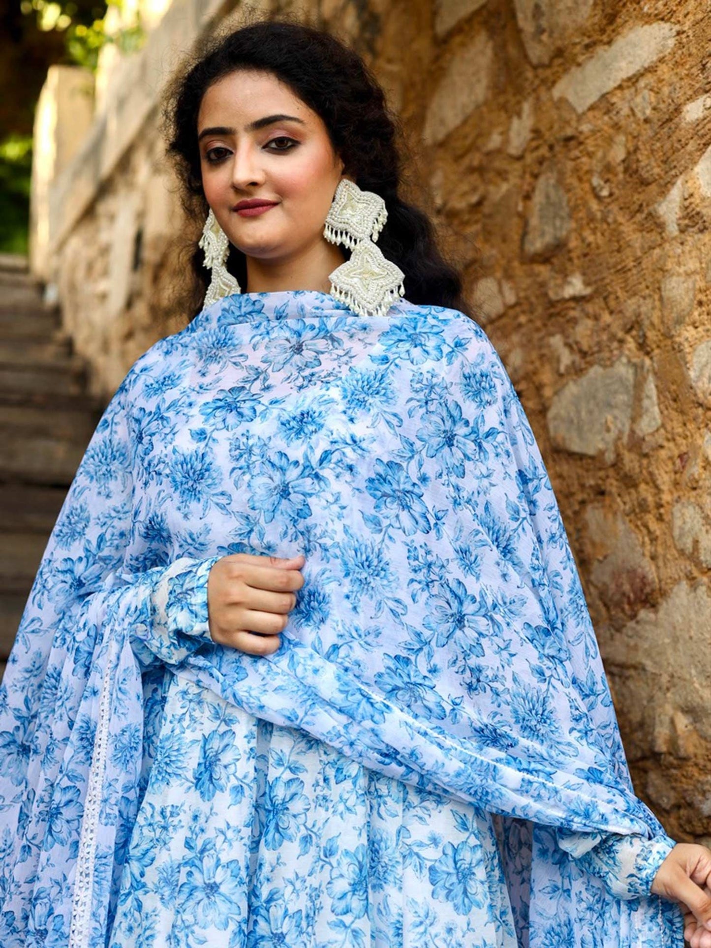 ONEWE INDIA Neel Kamal Suit (Set of 3)