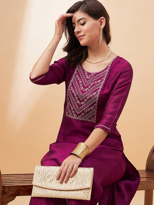 All about you Ethnic Motifs Yoke Design Mirror Work Straight Kurta With Trousers