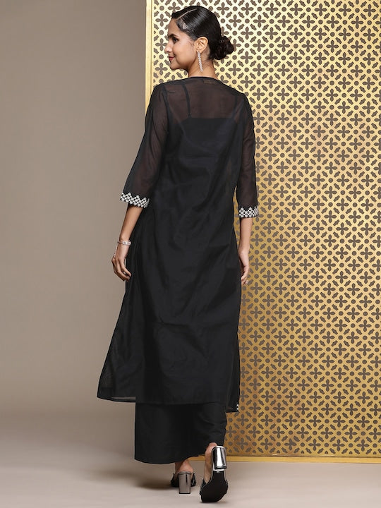 House of Pataudi Solid Sleeveless Regular Jashn Kurta with Palazzos & Jacket