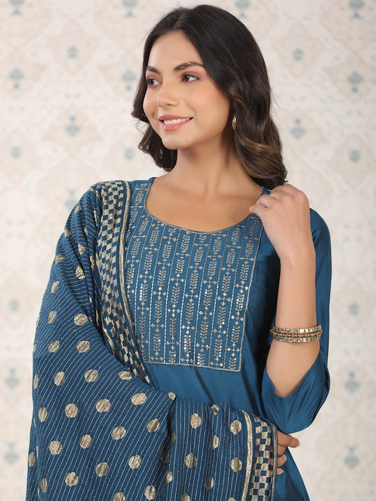 House of Pataudi Ethnic Motifs Woven Design Straight Kurta With Trousers & Dupatta