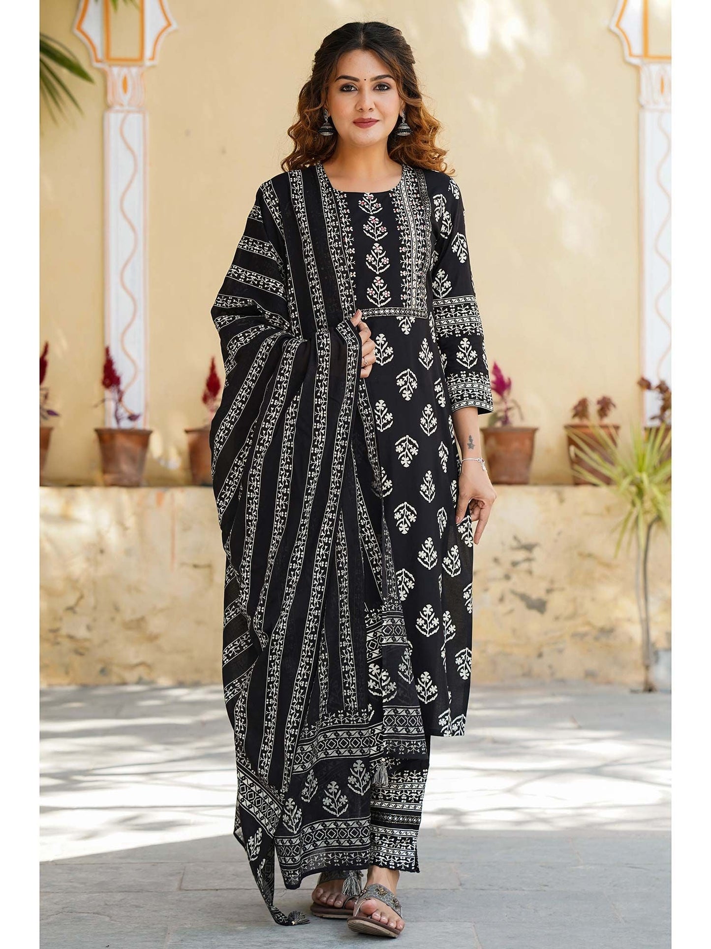 PIROH Womens Floral Print Rayon Kurta Pant and Malmal Dupatta - Black (Set of 3)