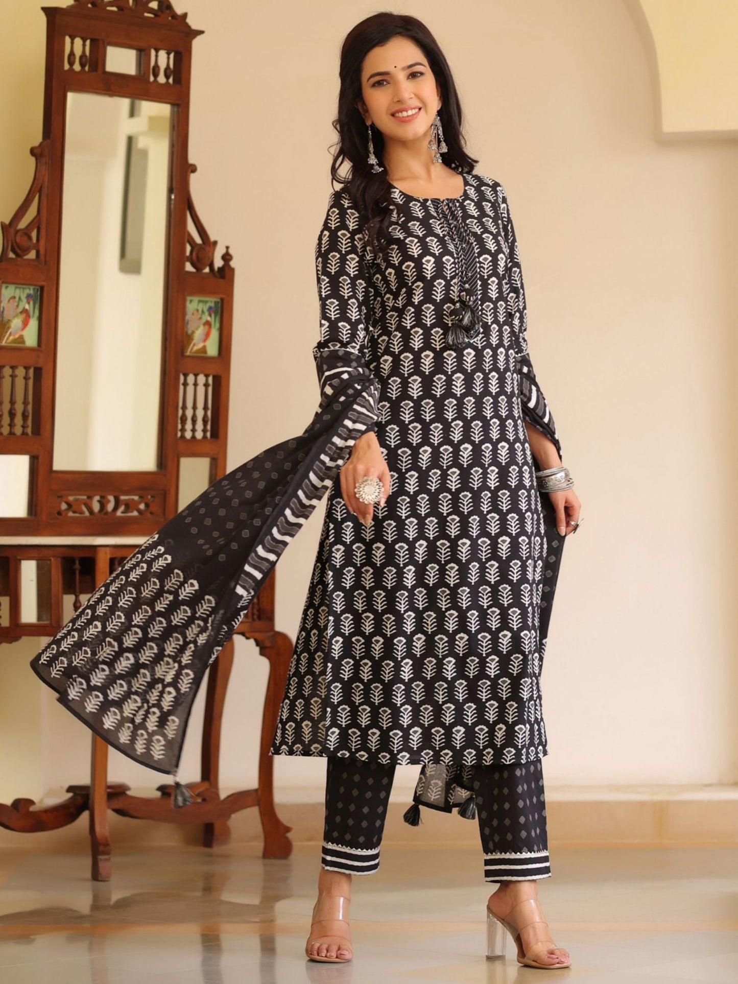 PIROH Womens Cotton Floral Print Straight Kurta Pant Dupatta Black (Set of 3)