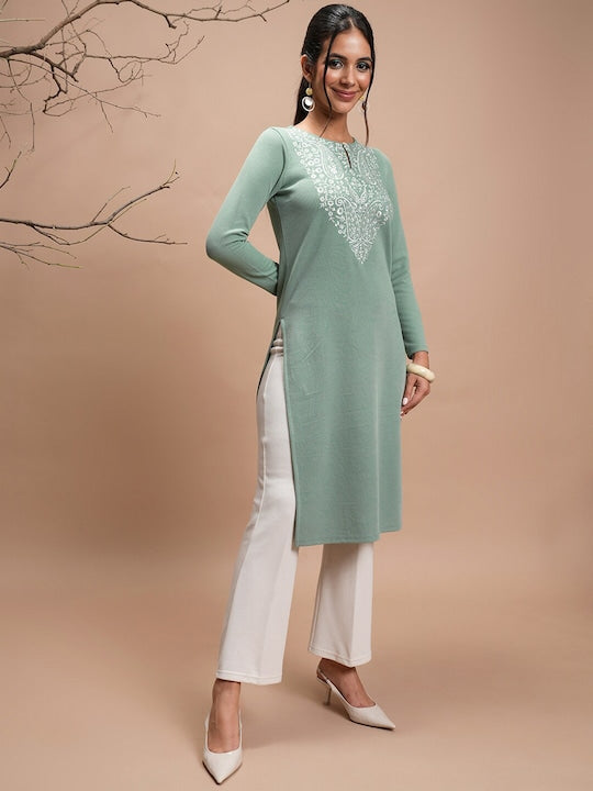 Vishudh Ethnic Motifs Yoke Designed Thread Work Straight Kurta