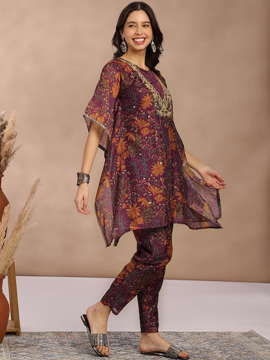 Fabmora Women Floral Printed Regular Gotta Patti Kurta with Trousers