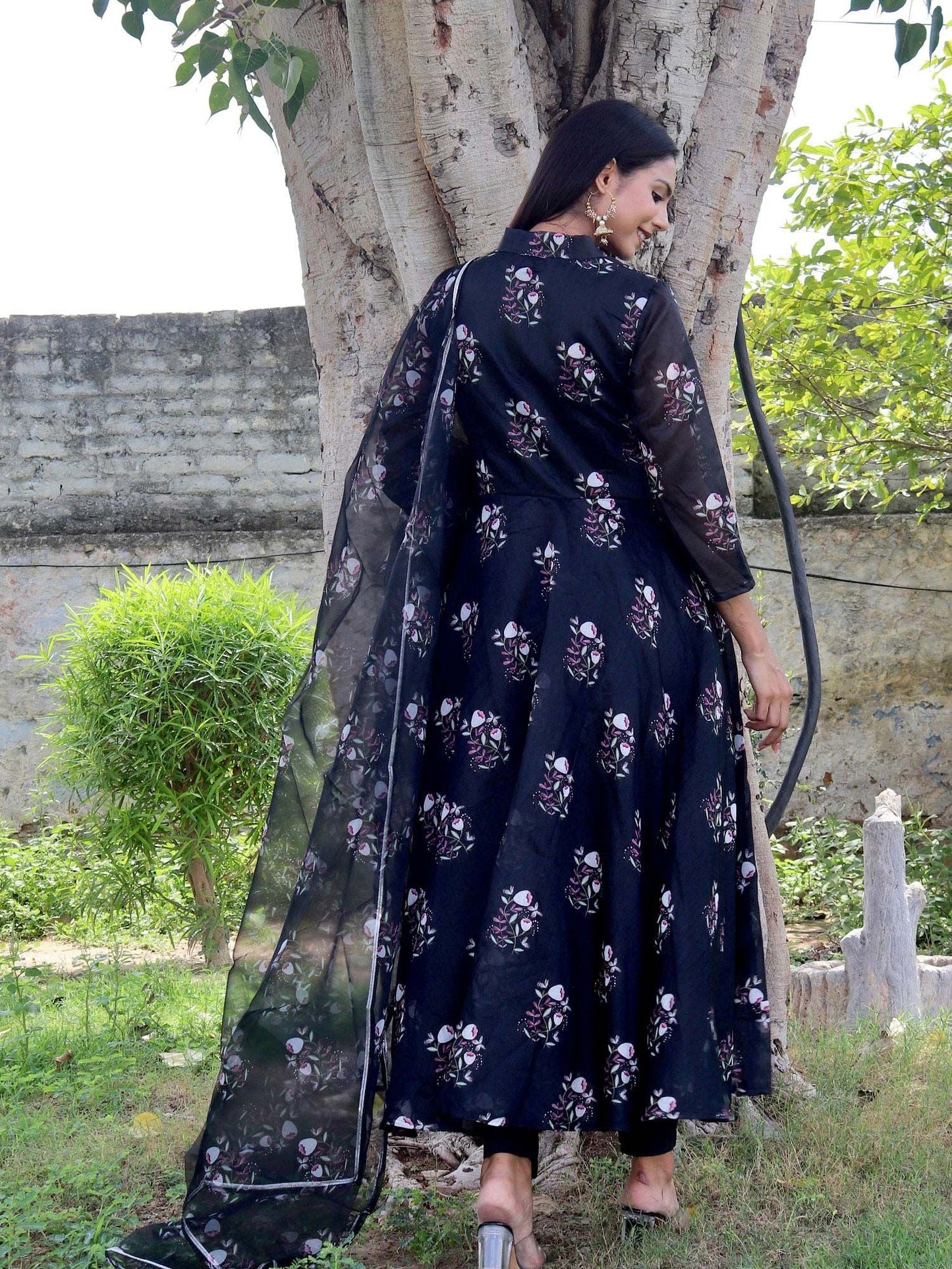 ONEWE INDIA Kiara Black Suit Set (Set of 3) - Black