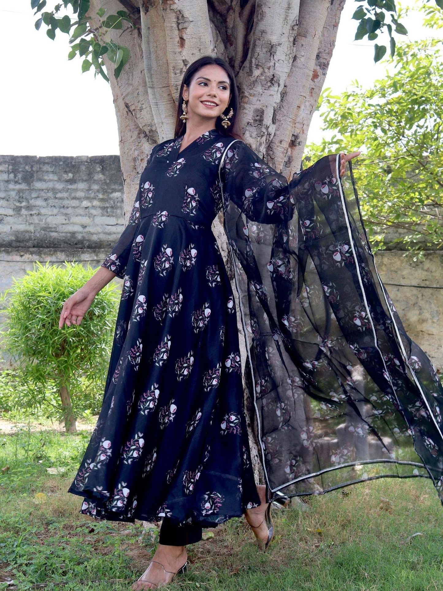 ONEWE INDIA Kiara Black Suit Set (Set of 3) - Black