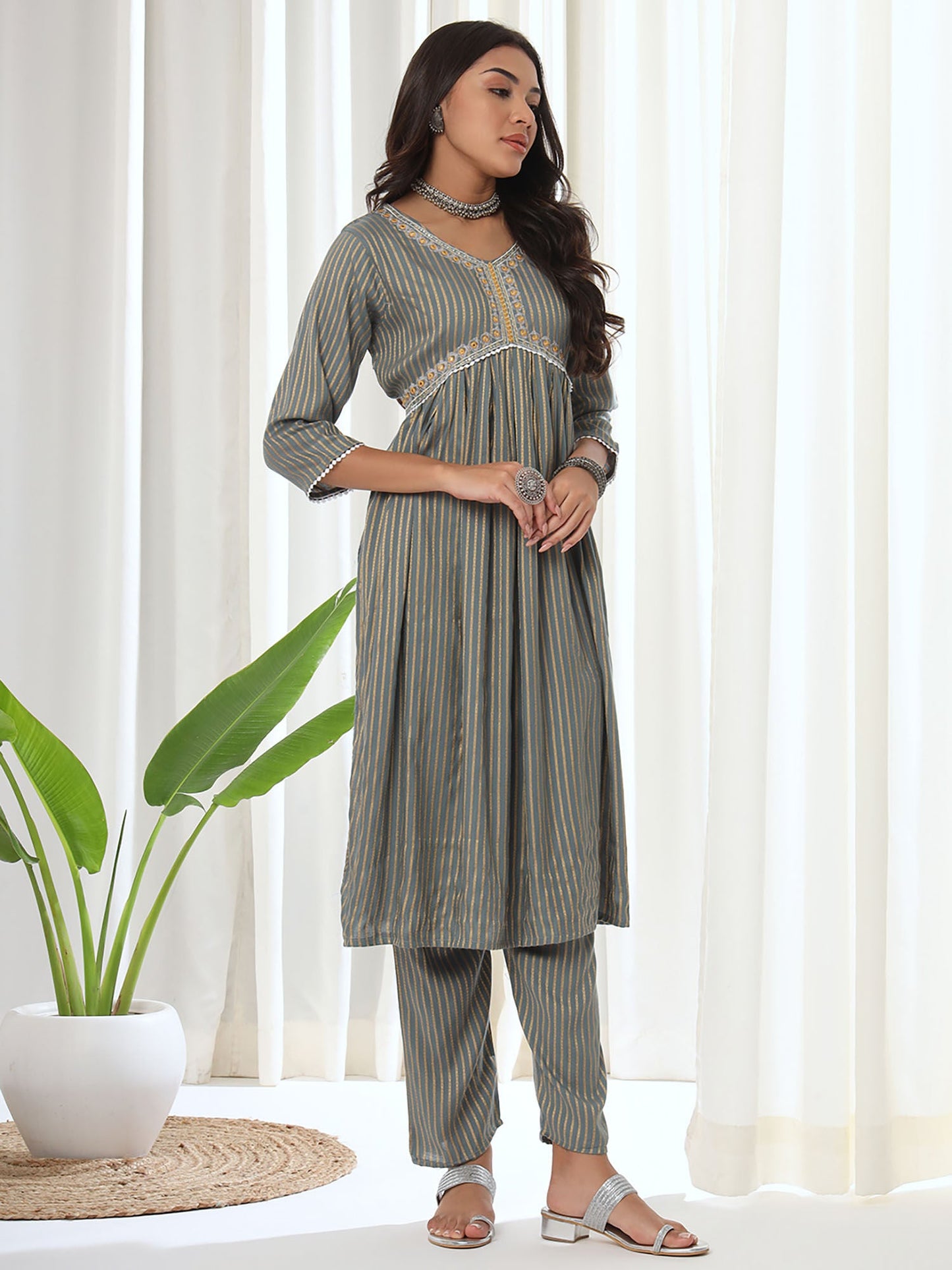 Heeposh Grey Stripe Printed A-Line Kurta & Pant with Tie Dye Dupatta (Set of 3)