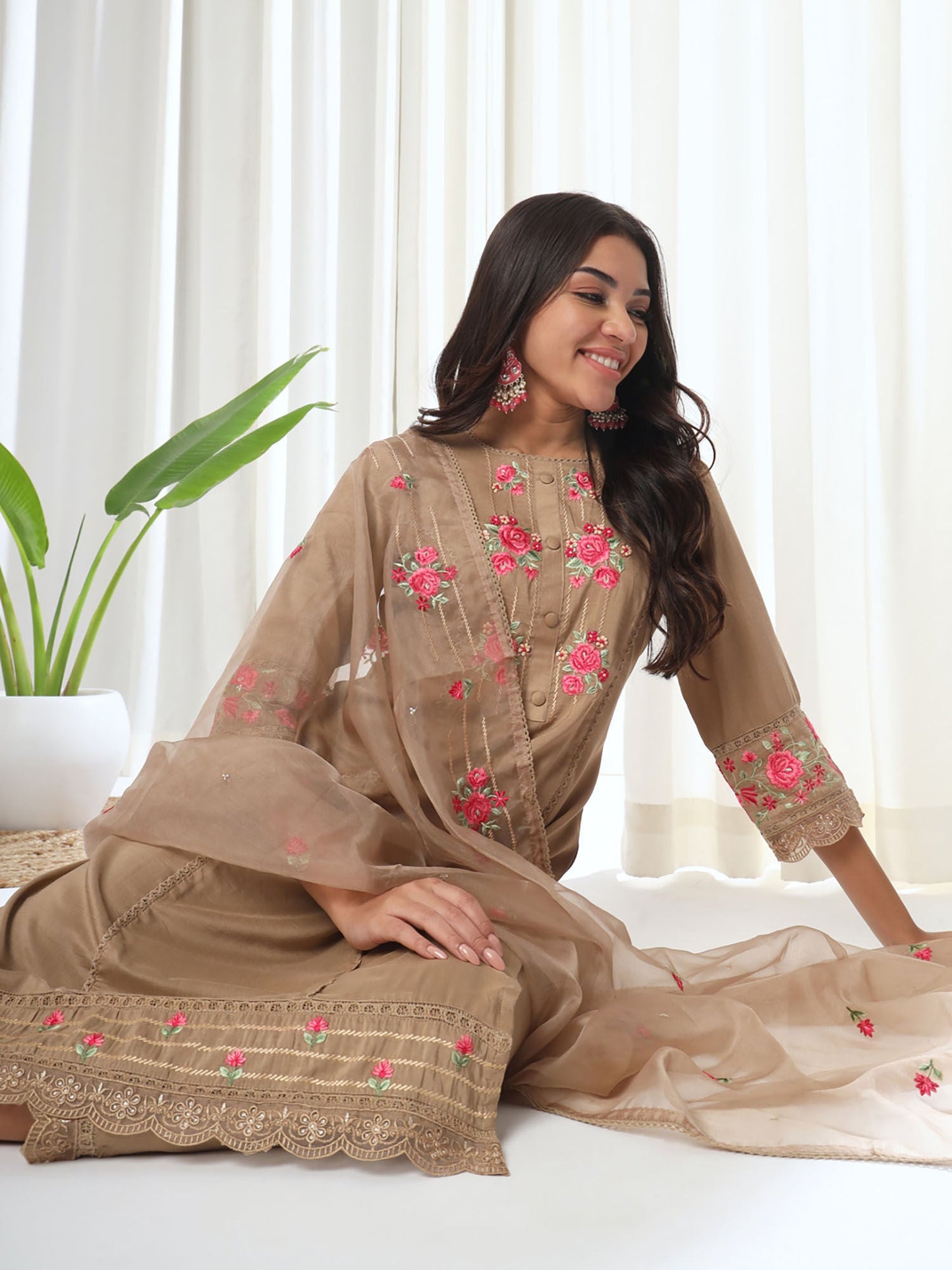 Heeposh Beige Embroidered Kurta & Pant with Organza Dupatta (Set of 3)