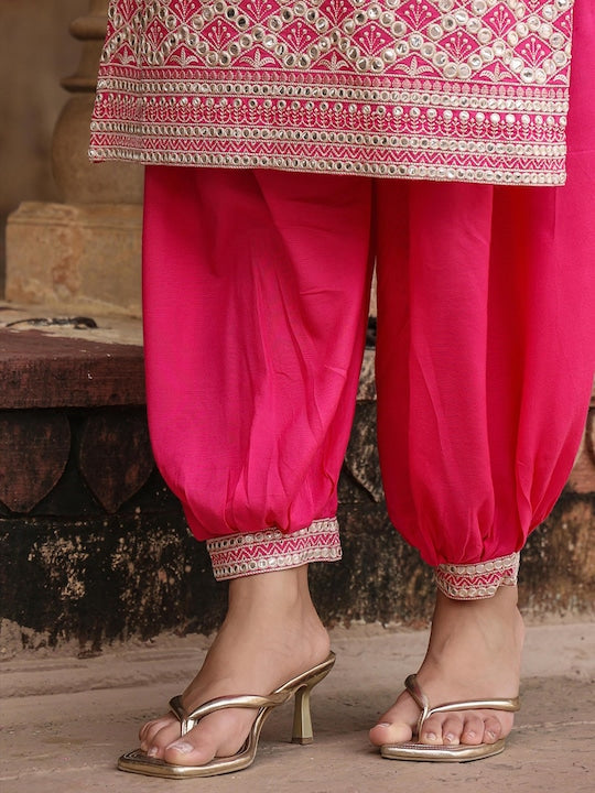 Scakhi Ethnic Motifs Embroidered Mirror Work Mandarin Collar Pure Silk Kurta With Patiala