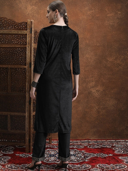 Vishudh Black Floral Yoke Design Embroidered Straight Kurta