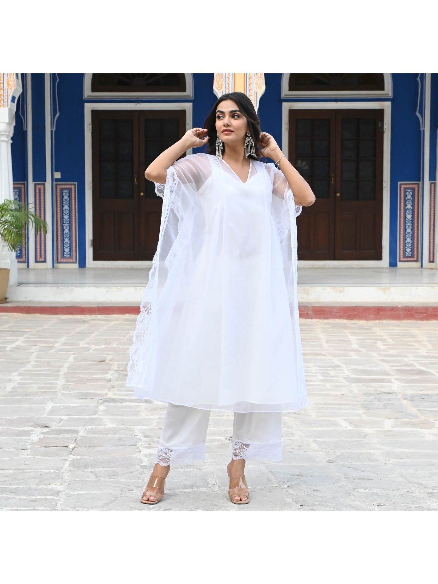 Urbanstree Apsara White Kaftan (Set of 2)