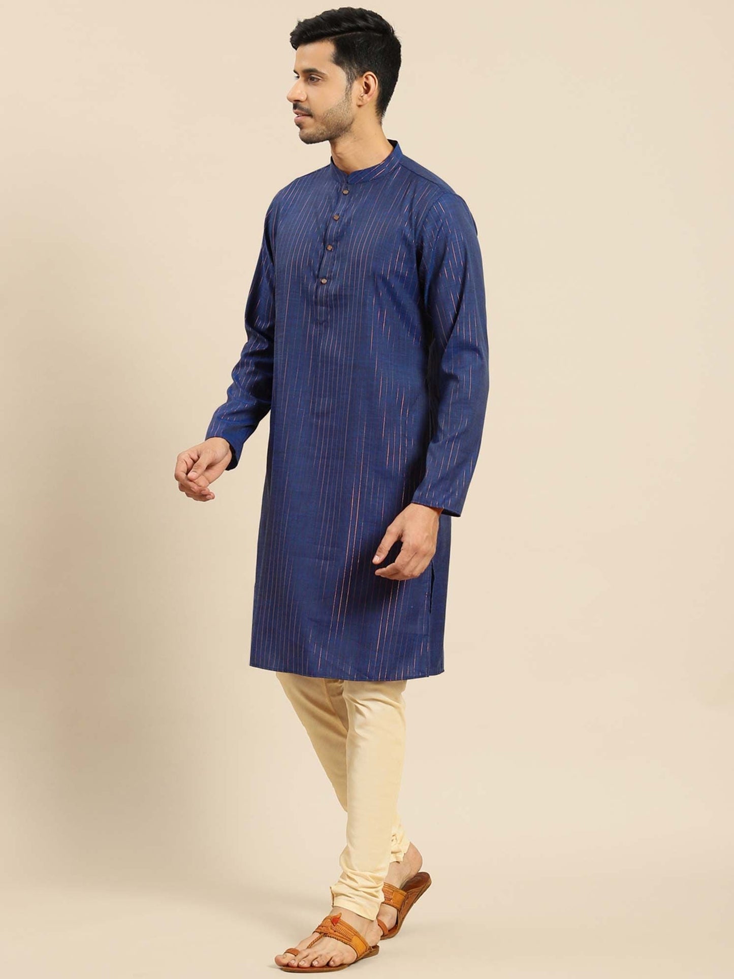 Amodh by Kisah Men Navy Blue Kurta (Set of 2)