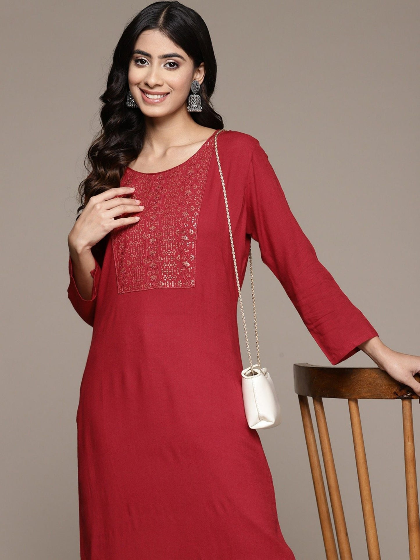 ISHIN Womens Embellished Maroon Embroidered Straight Kurta
