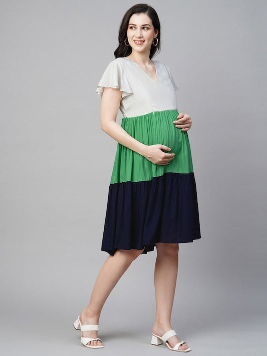 MomToBe V-Neck Colourblocked Maternity Fit & Flare Dress