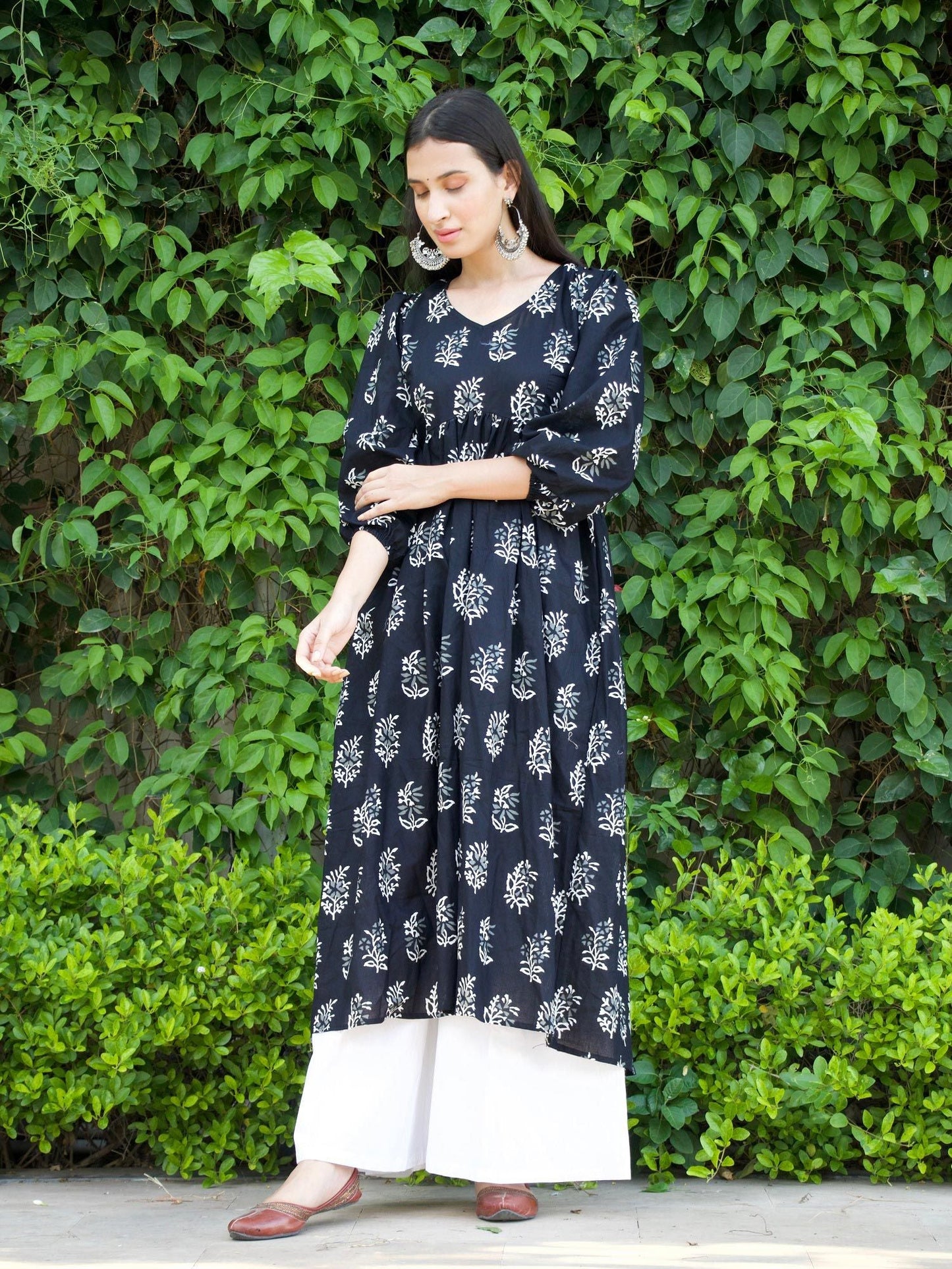 ONEWE INDIA Krishna Kameez (Set of 2)