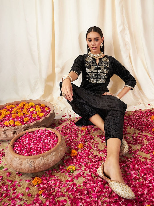 Shae by Sassafras Floral Yoke Design Sequinned Velvet Straight Kurta