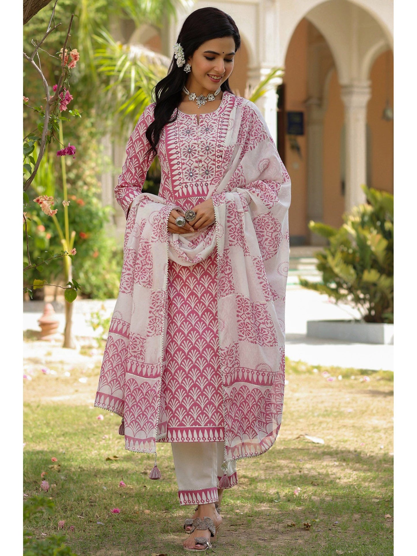 PIROH Womens Floral Print Kurta Pant Dupatta Set (Set of 3)