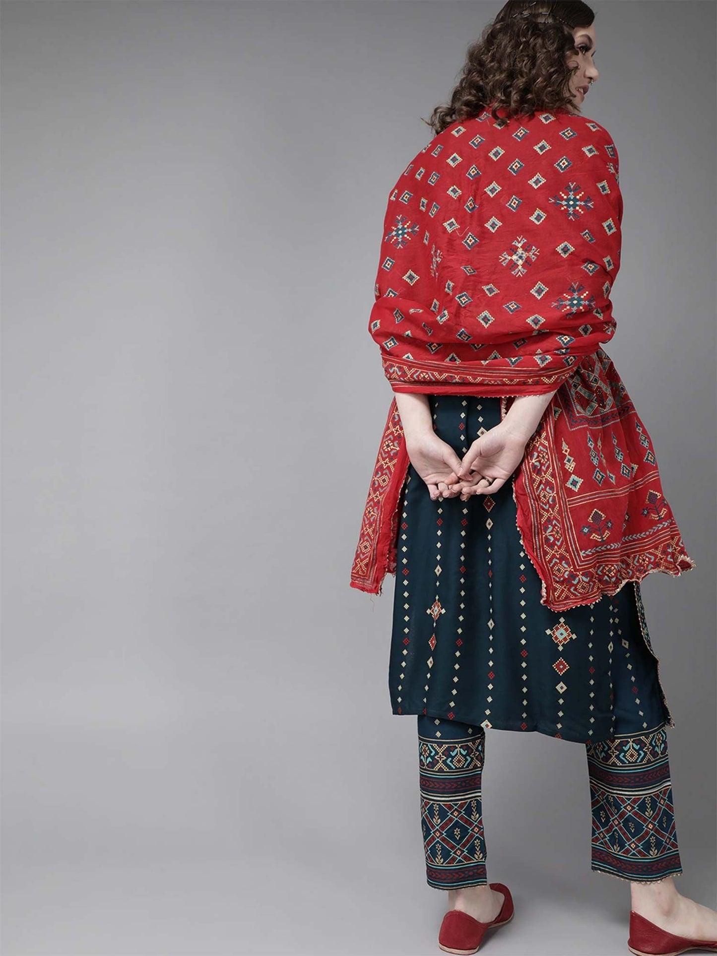 ISHIN Women Teal Printed A-Line Kurta Trouser & Dupatta (Set of 3)