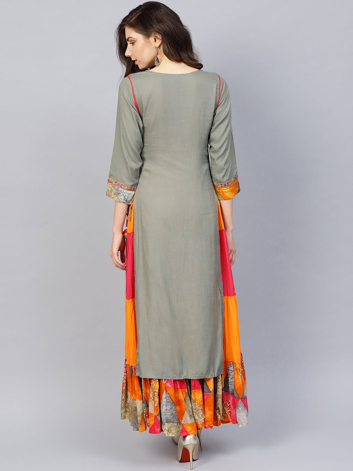 ISHIN Rayon Grey & Pink Embroidered Anarkali Kurta