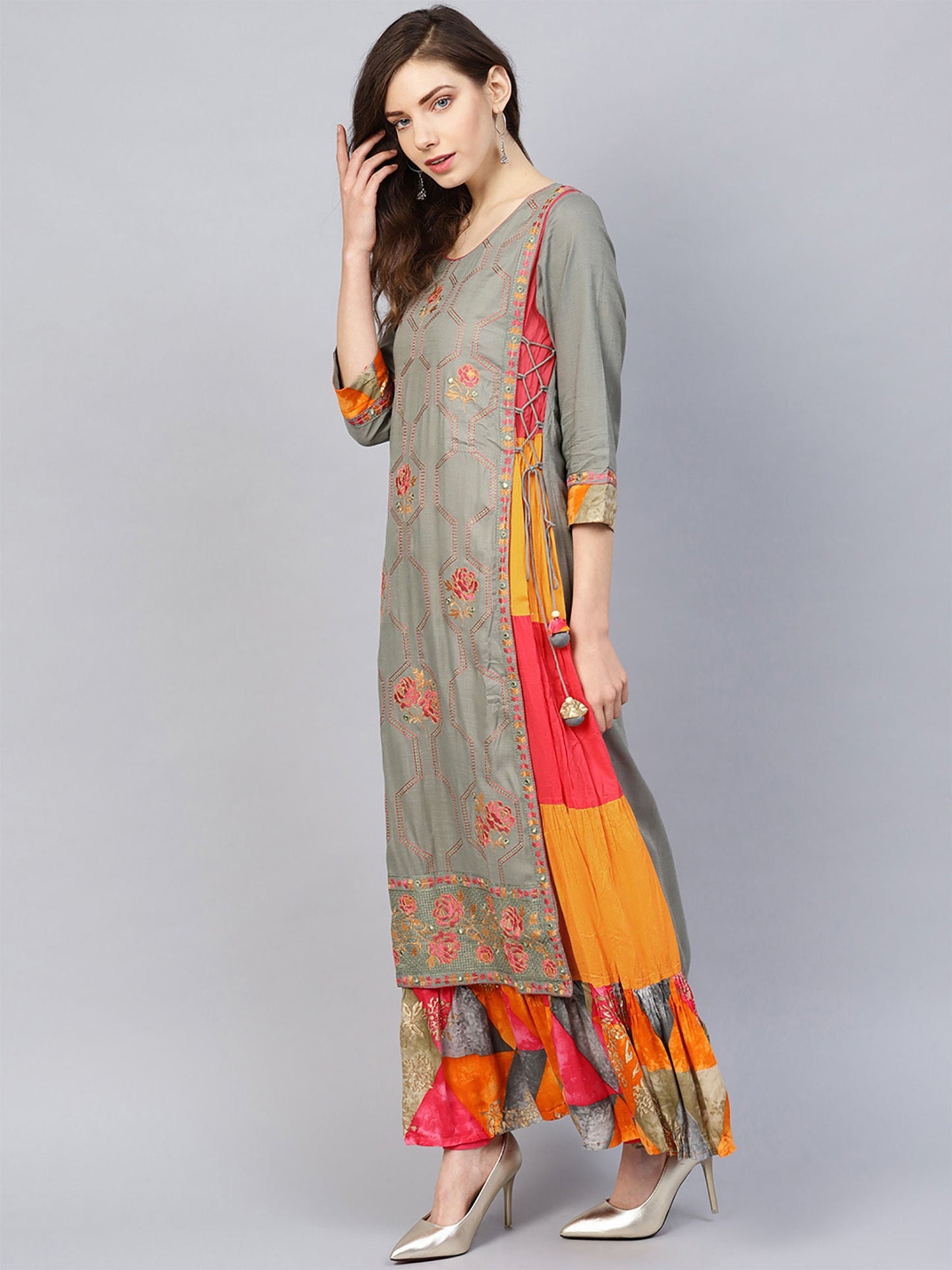ISHIN Rayon Grey & Pink Embroidered Anarkali Kurta